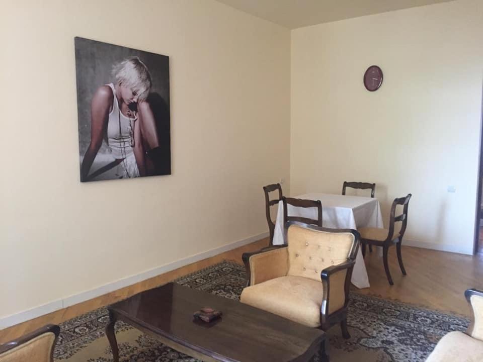 Holiday Home Γιερεβάν Εξωτερικό φωτογραφία