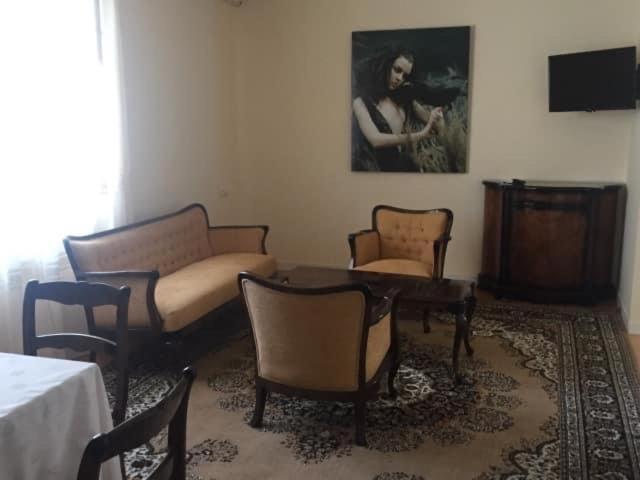 Holiday Home Γιερεβάν Εξωτερικό φωτογραφία