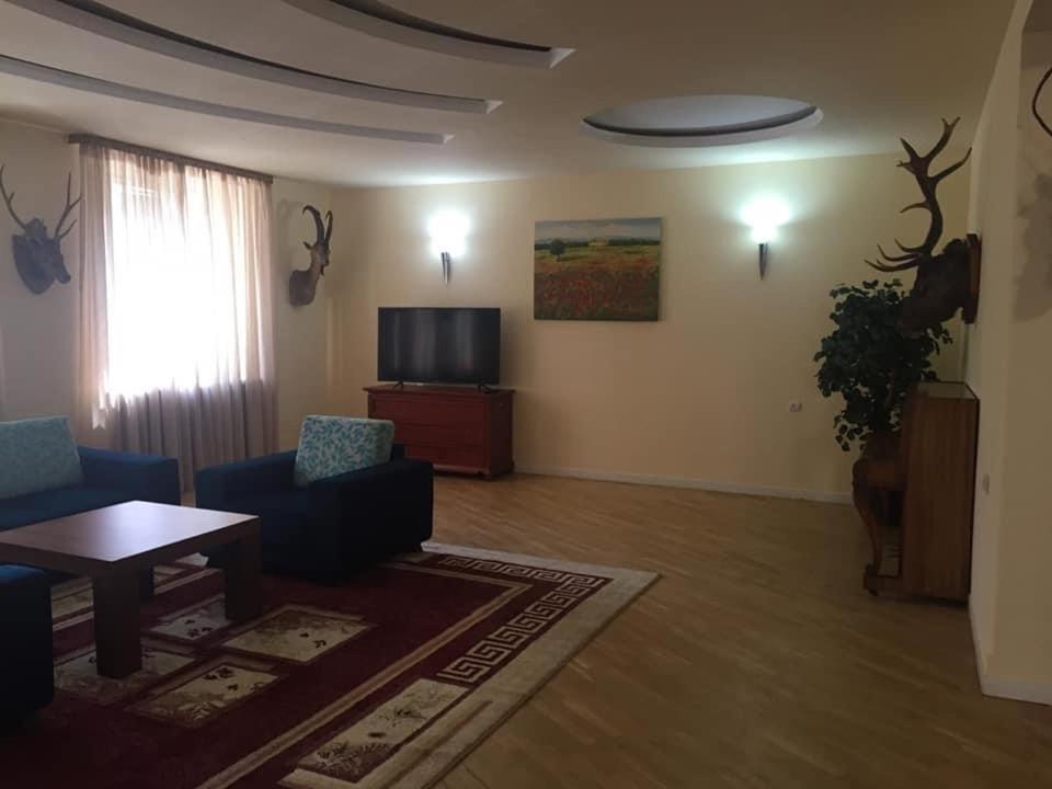 Holiday Home Γιερεβάν Εξωτερικό φωτογραφία